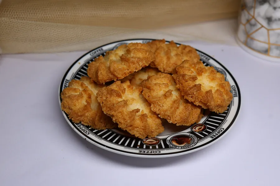 Coconut Macaroon