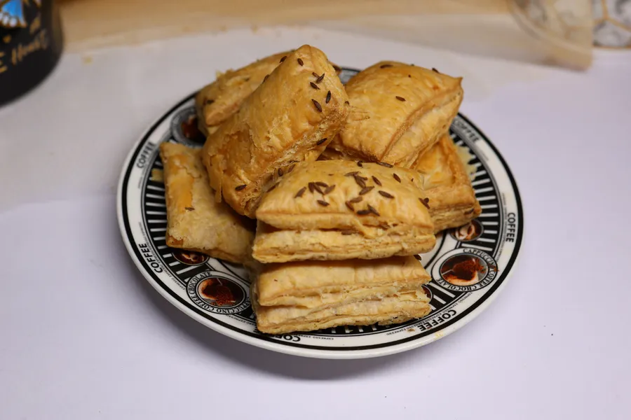 Jeera Khari Puff